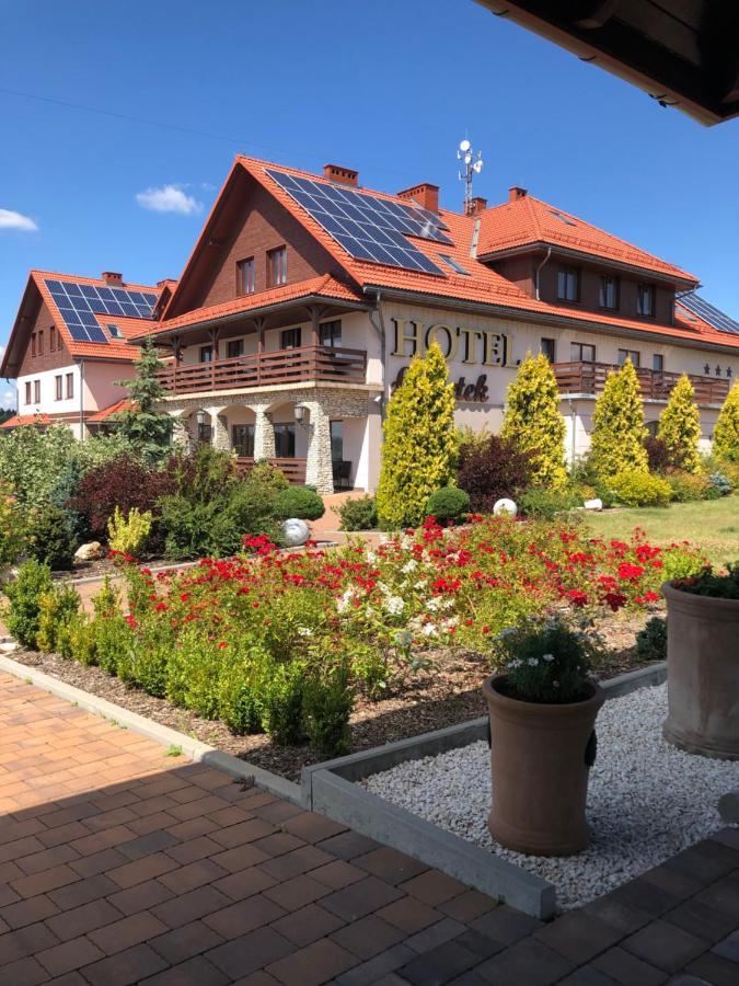 Hotel Lokietek Чайовіце Екстер'єр фото
